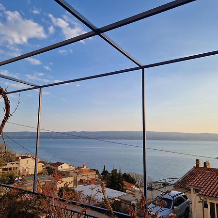 Apartman Nora Omis Exterior photo